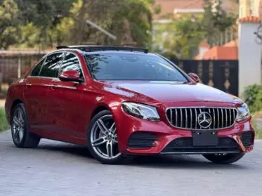 Mercedes-Benz E 220