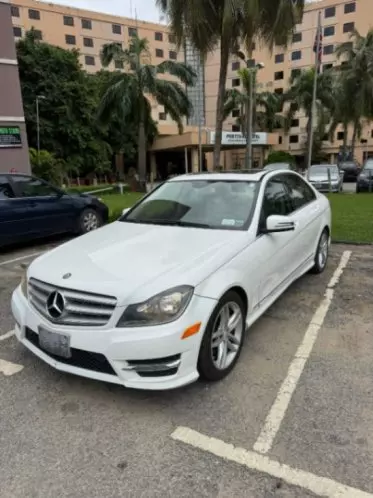 Mercedes-Benz C 300