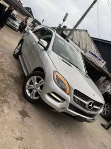 Mercedes-Benz ML 350