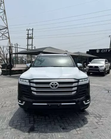 Toyota Land Cruiser GXR
