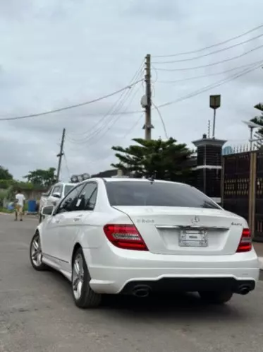 Mercedes-Benz C 300