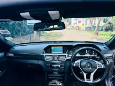 Mercedes-Benz E250