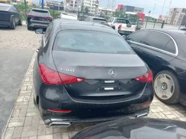 Mercedes-Benz C 300