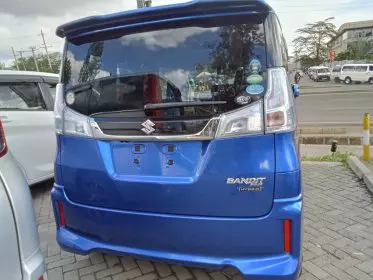 SUZUKI  solio bandit hybrid