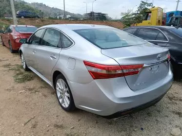 Toyota Avalon