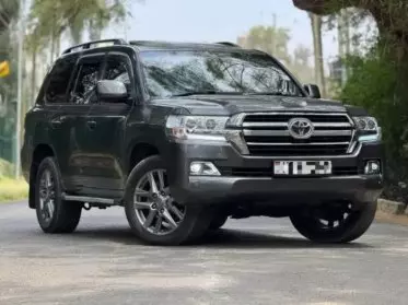 Toyota Landcruiser  V8