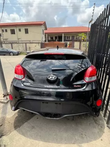 Hyundai Veloster