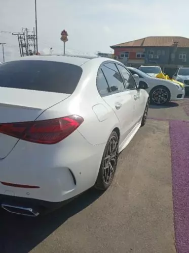 Mercedes-Benz C 300
