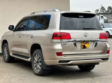 Toyota Landcruiser ZX