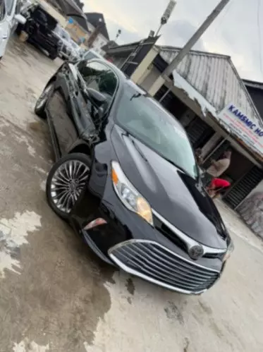 Toyota Avalon