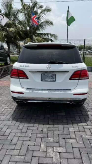 Mercedes-Benz GLE 350