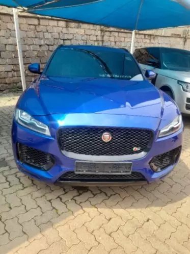 Jaguar F-Pace