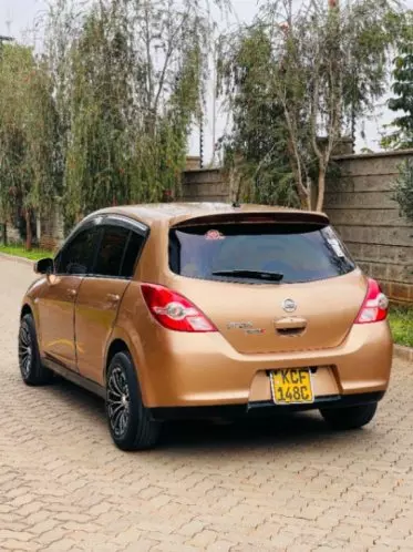 Nissan Tiida