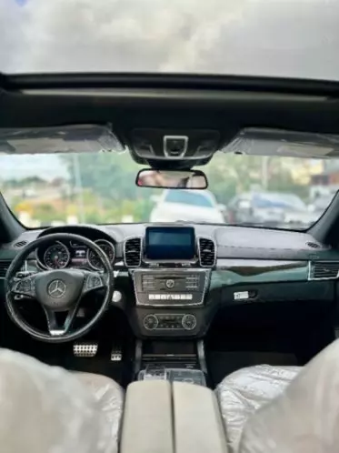 Mercedes-Benz GLE 400