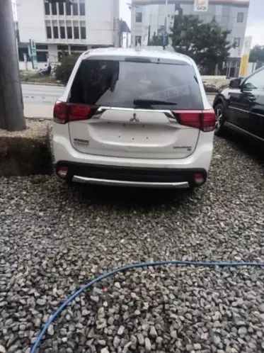 Mitsubishi Outlander hybrid