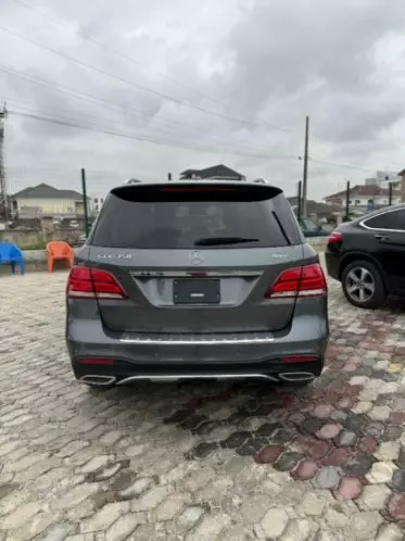 Mercedes-Benz GLE 350