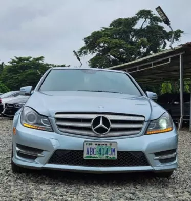 Mercedes-Benz C 300