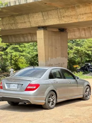 Mercedes-Benz C 350