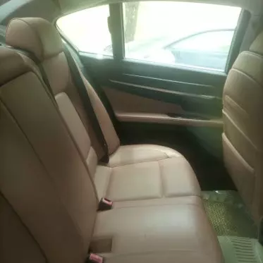 BMW 750