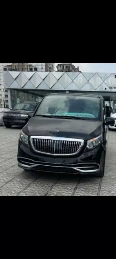 Mercedes-Benz Sprinter 2500 Van