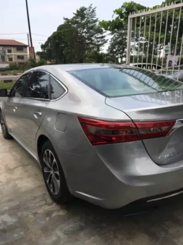 Toyota Avalon