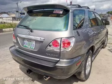 Lexus RX 300