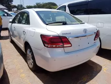 Toyota Premio