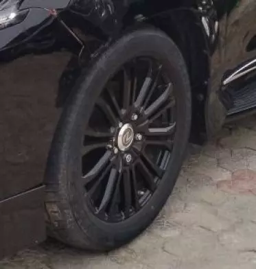 Lexus LX 570