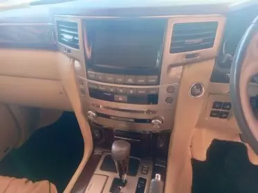 Lexus LX 570