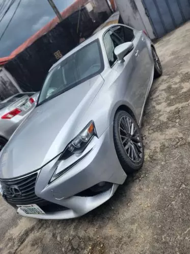 Lexus IS 250