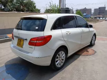 Mercedes-Benz B 170