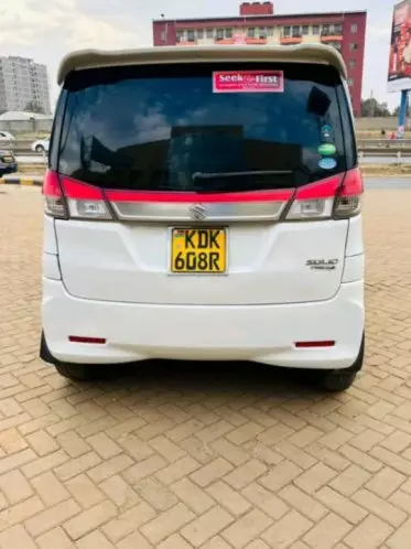 SUZUKI Solio