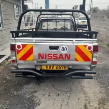 Nissan NV300