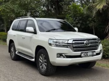 Toyota Land Cruiser V8