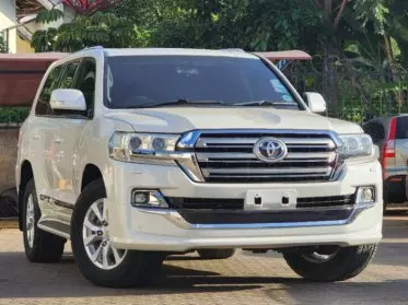 Toyota Land Cruiser V8