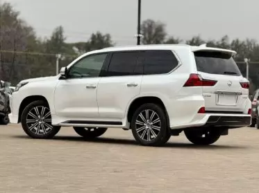 Lexus LX 570