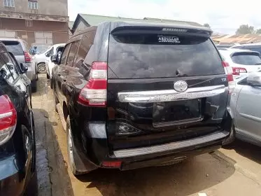 Toyota Landcruiser Prado