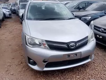 Toyota Fielder 