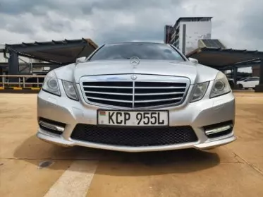 Mercedes-Benz E250