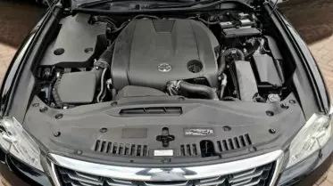 Toyota Crown Royal saloon