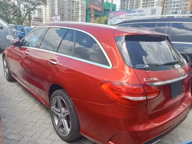 Mercedes-Benz C 200