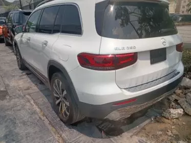 Mercedes-Benz GLB 250