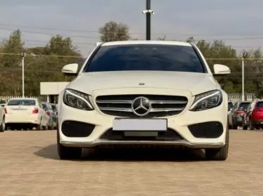 Mercedes-Benz C200