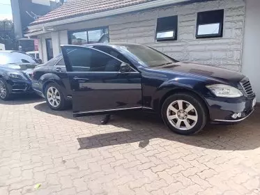 Mercedes-Benz S 300