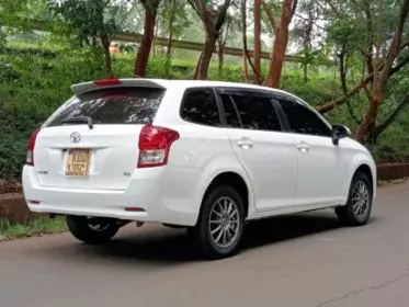 Toyota Fielder 