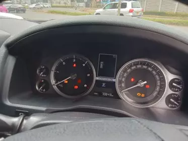 Toyota Land Cruiser V8