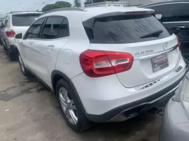 Mercedes-Benz GLA 250