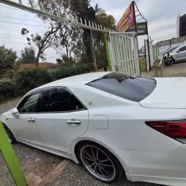 Toyota Crown Athlete 