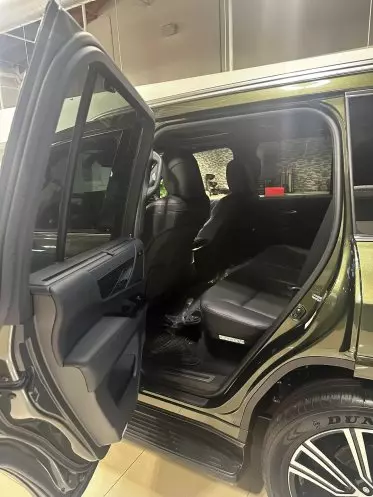 Lexus LX 600
