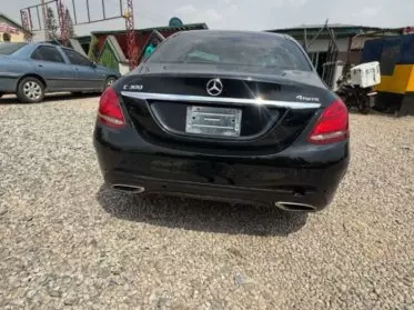 Mercedes-Benz C 300